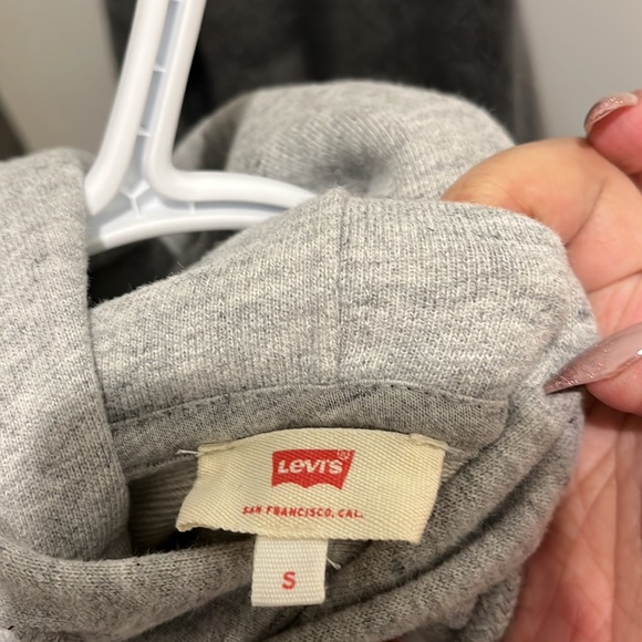 Levi’s hoodie - women’s - Picture 3 of 3